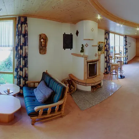 Aktiv- Und Genusshotel Alpenblick 3*
