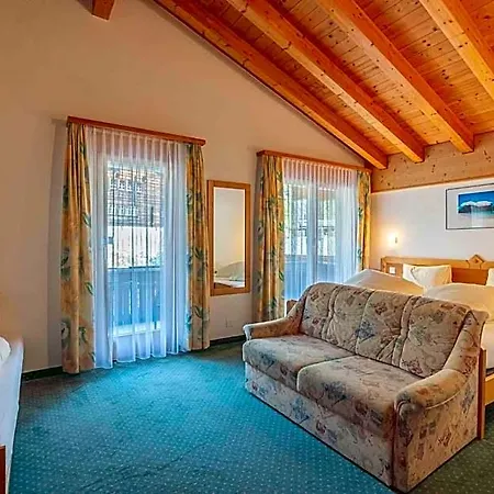Aktiv- Und Genusshotel Alpenblick 3*